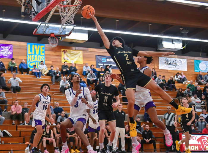 Archbishop Mitty vs Carlsbad Torrey Pines Holiday Classic December 29, 2023 Photo-Justin Fine63